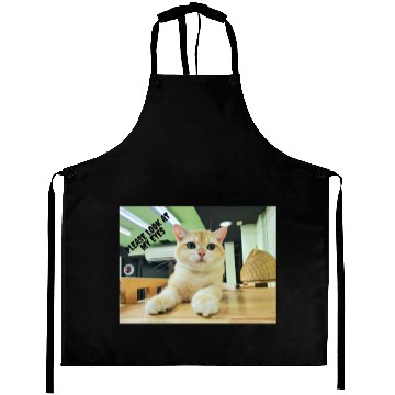 Discover Please look at my eyes 2 Aprons