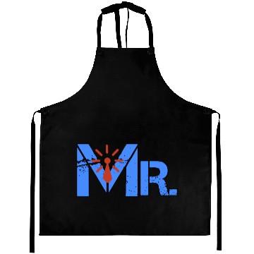 Discover Mr &Mrs Aprons