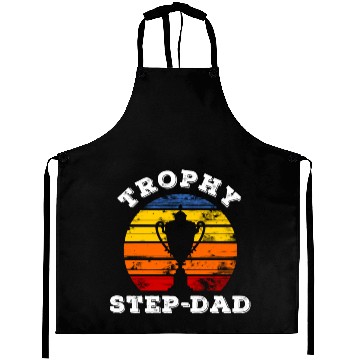 Discover Funny Trophy Step Dad Retro Sunset Fathers Day Aprons