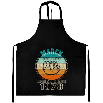 Discover 1978 Im März Vintage Aprons