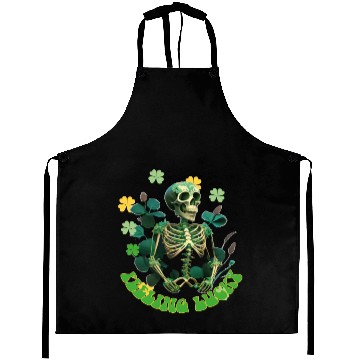 Discover feeling lucky Aprons