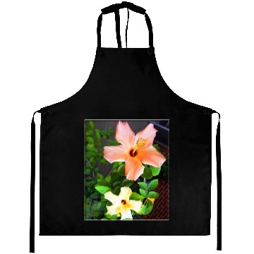 Discover Hibiscus 4 Aprons