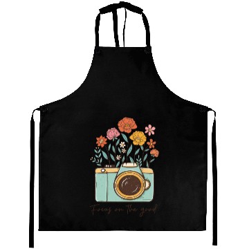 Discover Vintage Wildflower Aprons