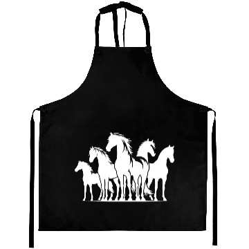 Discover Elegant Horses With An Elegant Wild Mane Aprons