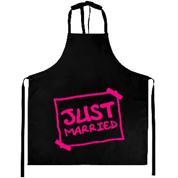 Discover Just Married Notice Aprons