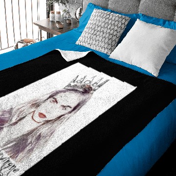 Discover QUEEN DELEVINGNE Baby Blankets