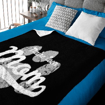 Discover Maine Coon Mom Baby Blankets