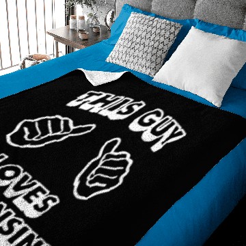 Discover This Guy Loves Wisconsin Baby Blankets