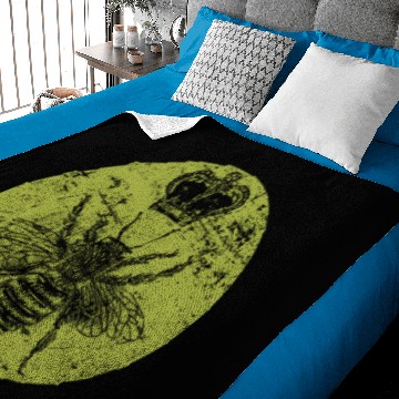 Discover Queen Bee Baby Blankets