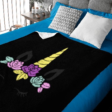 Discover Graphic Cute Fairy Tail Birthday Unicorn Baby Blankets