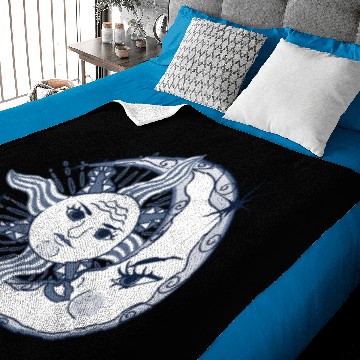 Discover Gorgeous Moon and Sun Baby Blankets