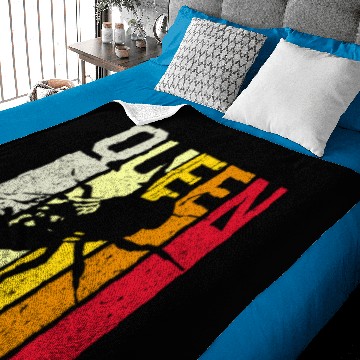Discover Queen bee beekeeper Bee Queen motif retro Baby Blankets
