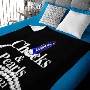 Discover chucks and pearls Baby Blankets
