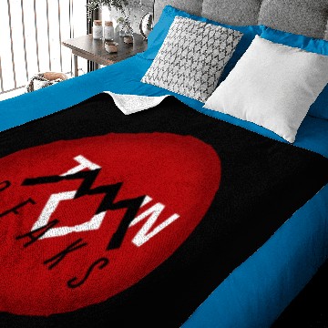 Discover Twin Peaks Baby Blankets