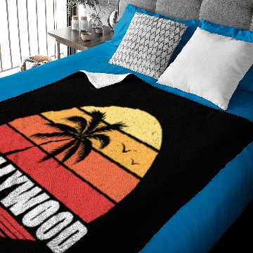 Discover Hollywood Vinatge palms Baby Blankets