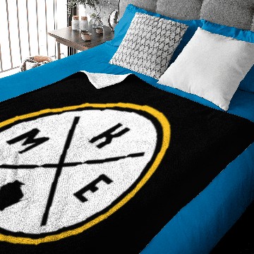 Discover Milwaukee Circle Patch Yellow Baby Blankets