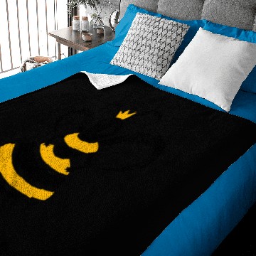 Discover Queen Bee Baby Blankets