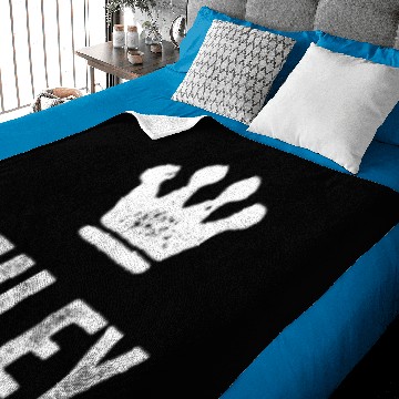 Discover Miley The Queen / Crown Baby Blankets