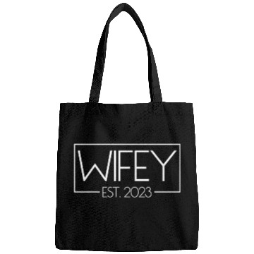Discover Wifey Est. 2023 Matching Couple Newlywed Marriedwi Bags