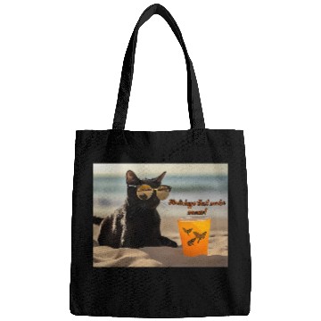 Discover beach, kitten and drink. Holidays that make meow Bags