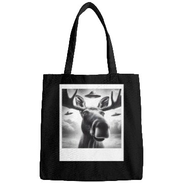 Discover Moose Funny Graphic Selfie with UFOs Weird Aliens Bags