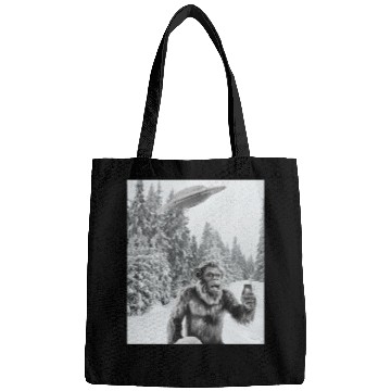 Discover Bigfoot Selfie With Alien UFO Funny Sasquatch Bags