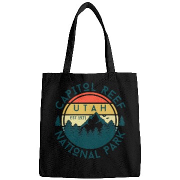Discover Capitol Reef National Park Utah Nature Hiking Bags