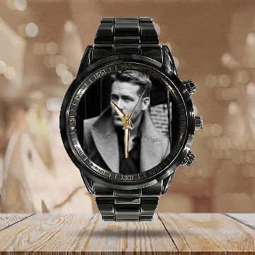 Discover Ryan Reynolds Calendar Steel Band Watch