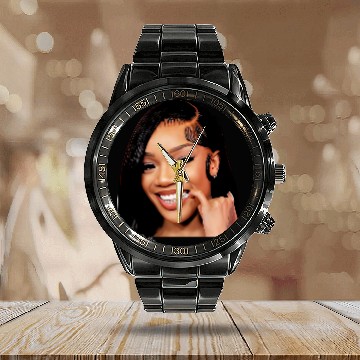Discover Glorilla Retro Essential Calendar Steel Band Watch