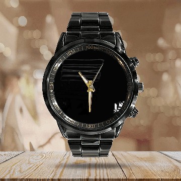 Discover Bench with Uneasy Toad Calendar Steel Band Watch