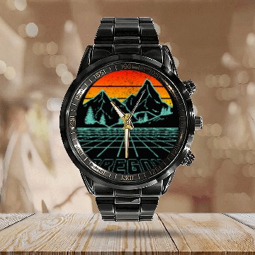 Discover Oregon vintages Retro Grid Mountain PNW Hiking Nature Calendar Steel Band Watch