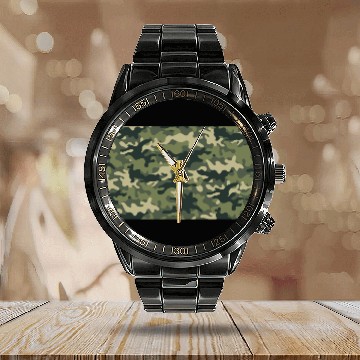 Discover Camouflage pattern green Calendar Steel Band Watch