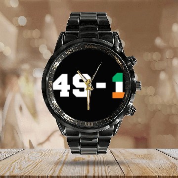 Discover 49-1, Conor McGregor vs Floyd Mayweather Calendar Steel Band Watch
