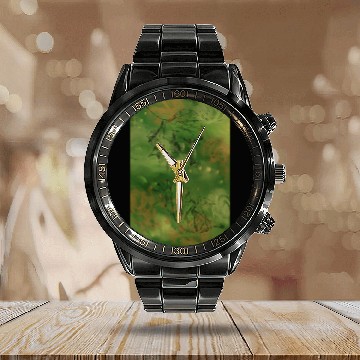 Discover Maple leaves in autumn Calendar Steel Band Watch