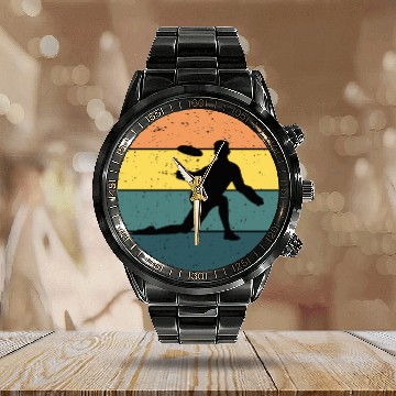 Discover Vintage retro Ultimate Frisbee Game Disc Sports Calendar Steel Band Watch