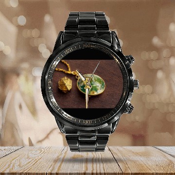Discover The Earth Amulet Calendar Steel Band Watch
