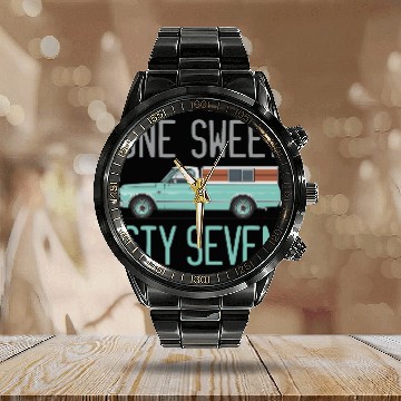 Discover one Light Green Calendar Steel Band Watch