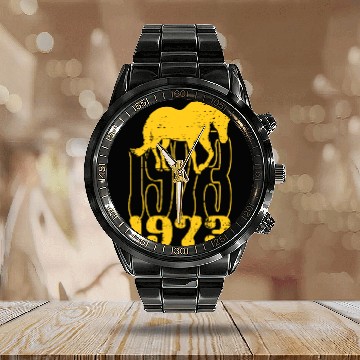 Discover 1973 Legendary Horse Race Calendar Steel Band Watch