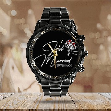 Discover Just Married 10 Calendar Steel Band Watch