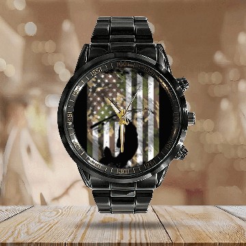 Discover Camo Fish Hook Antler Deer Hunting Buck Hunter Calendar Steel Band Watch