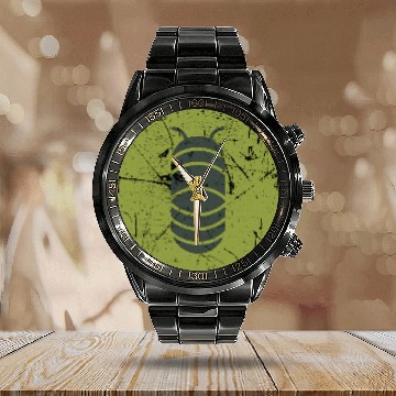 Discover t short isopode Vintage Bug Aesthetic Calendar Steel Band Watch