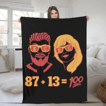 Discover Travis Kelce And taylorr Swift Hawaiians Fleece Blankets