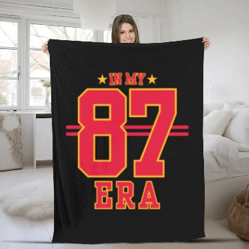 Discover 87 Era + Taylorr Swift and Travis Kelce Fleece Blankets