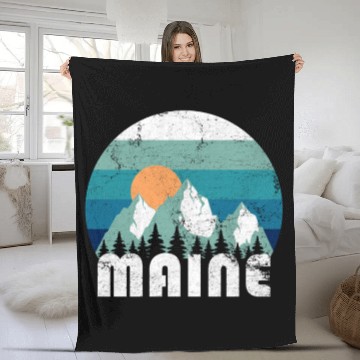 Discover Maine State Retro Vintage Fleece Blankets
