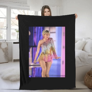 Discover Breaking Down Taylor6 Swift's 'Eras' Tour Wardrobe Hawaiians Fleece Blankets