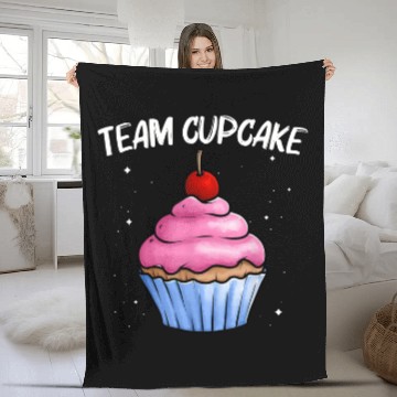 Discover Cute Cupcake Fleece Blankets