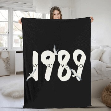 Discover 1989 Taylo version Crewneck Baseball Jerseys Fleece Blankets