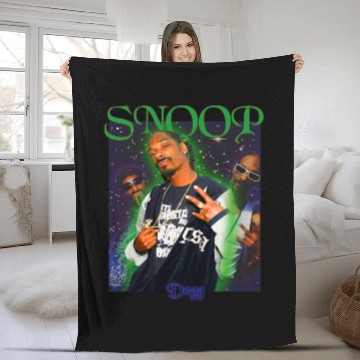 Discover Snoop Dogg Vintage Fleece Blankets