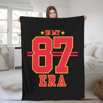 Discover 87 Era  Taylorr Swift And Travis Kelce Fleece Blankets