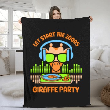 Discover Giraffe Gift 2000s Outfit Let start the 2000s Giraffes party Fleece Blankets